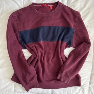 IZOD Men's Crewneck Sweater in Burgundy size large
